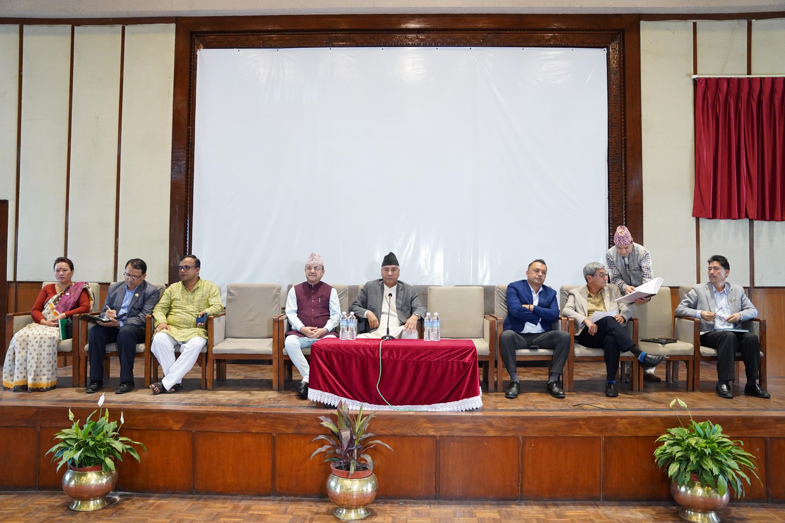 तीनकुने घटनाको जिम्मेवारी पूर्वराजाले लिनुपर्ने कांग्रेसको निष्कर्ष