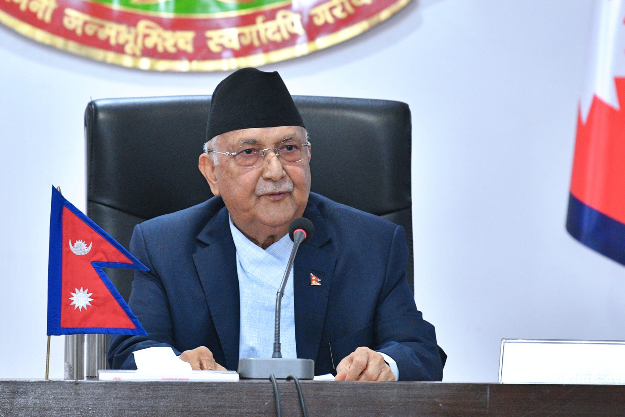 प्रधानमन्त्रीको औपचारिक थाइल्याण्ड भ्रमण- पूर्व प्रधानमन्त्री र पूर्व पराराष्ट्रमन्त्रीसँग परामर्श