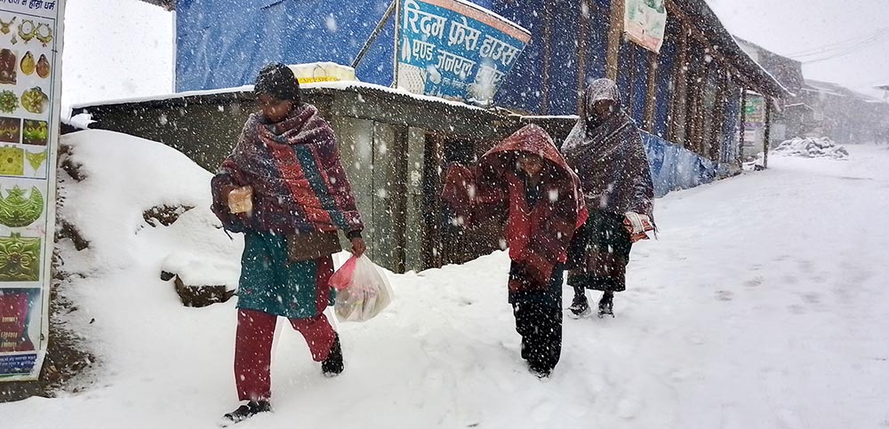 हुम्लामा हिमपातले जनजीवन प्रभावित