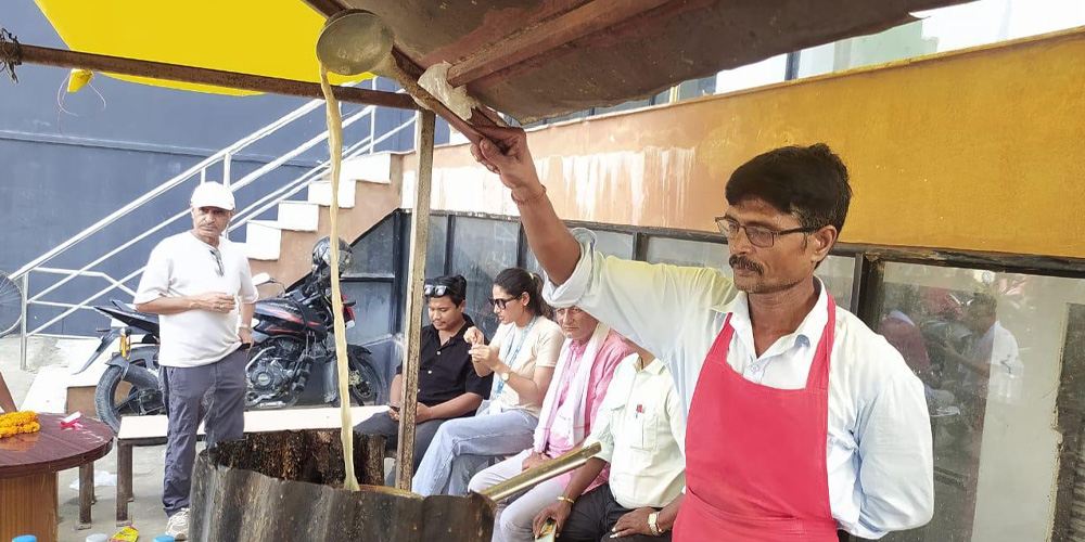 सर्लाही लालबन्दीका विनोद साह- चिया बेचेरै मासिक एक लाख कमाउँछन्