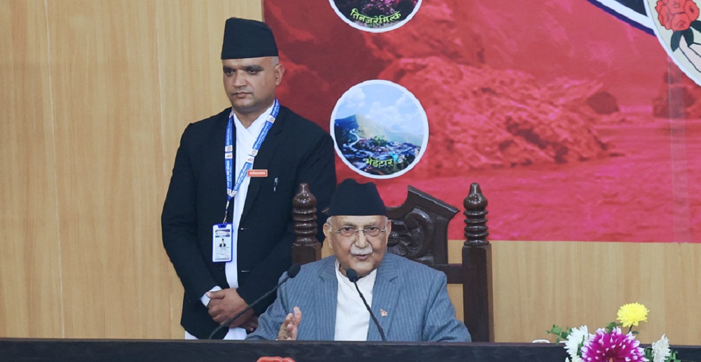 देशलाई पछाडि फर्काउने होइन, अगाडि बढाउने हो- प्रधानमन्त्री